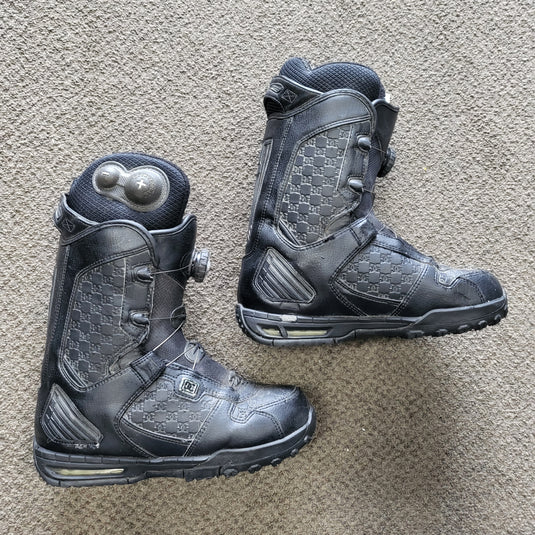 Used DC Judge Men's Snowboard Boots