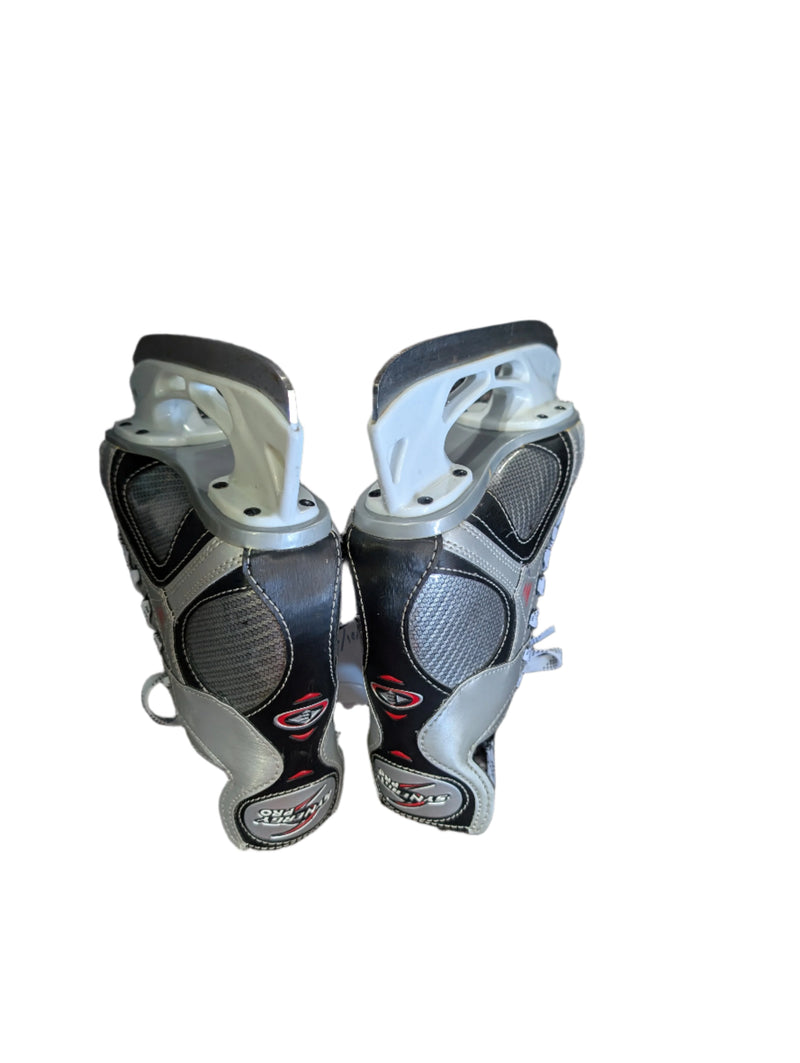Load image into Gallery viewer, Used Easton Synergy Pro Youth Size 13 Hockey Skates
