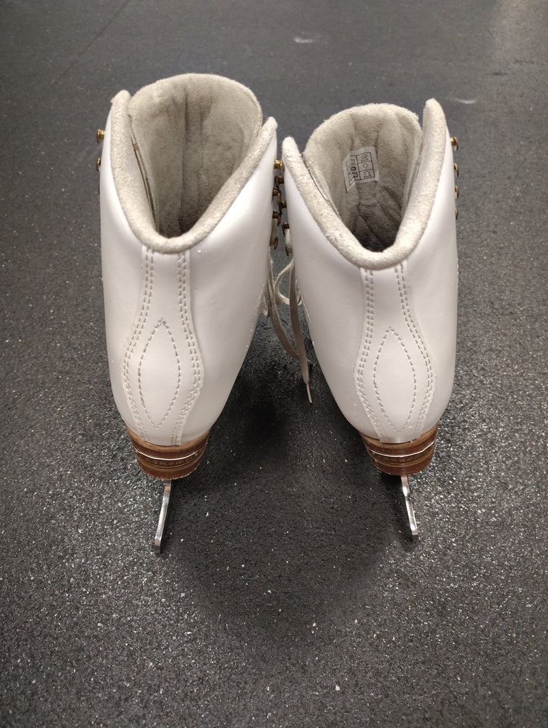 Load image into Gallery viewer, Used Jackson Premiere Size 4.5 Figure Skates
