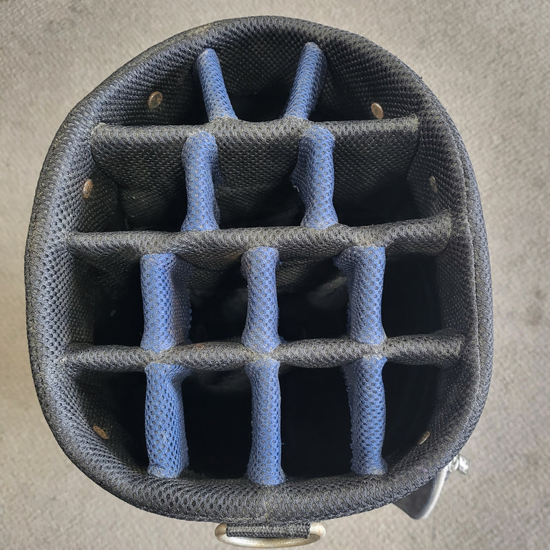 Load image into Gallery viewer, Used Walter Hagen Golf Bag
