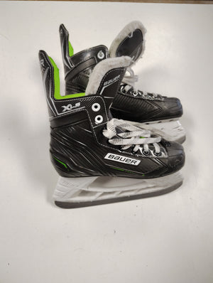 Used Bauer XLS Hockey Skates Size 3.5