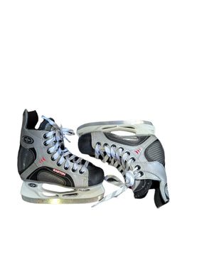 Used Easton Synergy Pro Youth Size 13 Hockey Skates