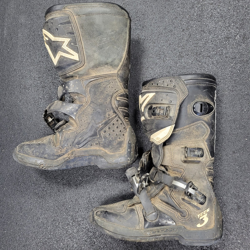 Load image into Gallery viewer, Used Alpinestars Tech 3 Motocross Boots - Size: 9
