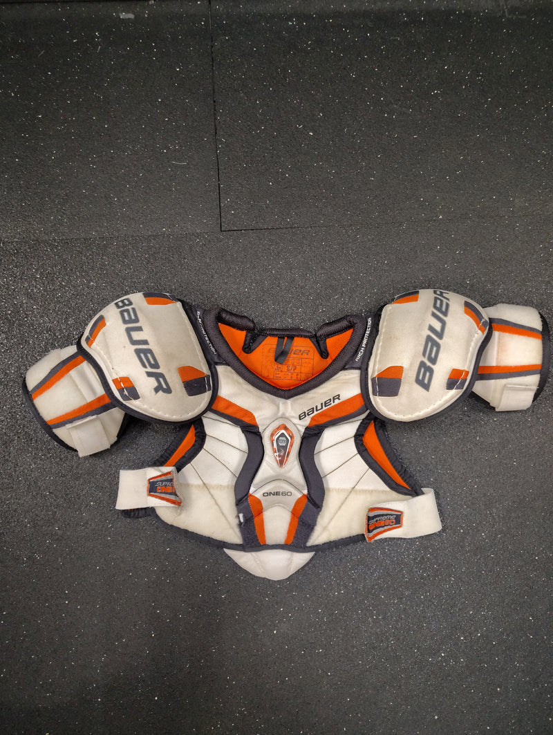 Load image into Gallery viewer, Used Bauer One 60 Junior Small Hockey Shoulder Pads
