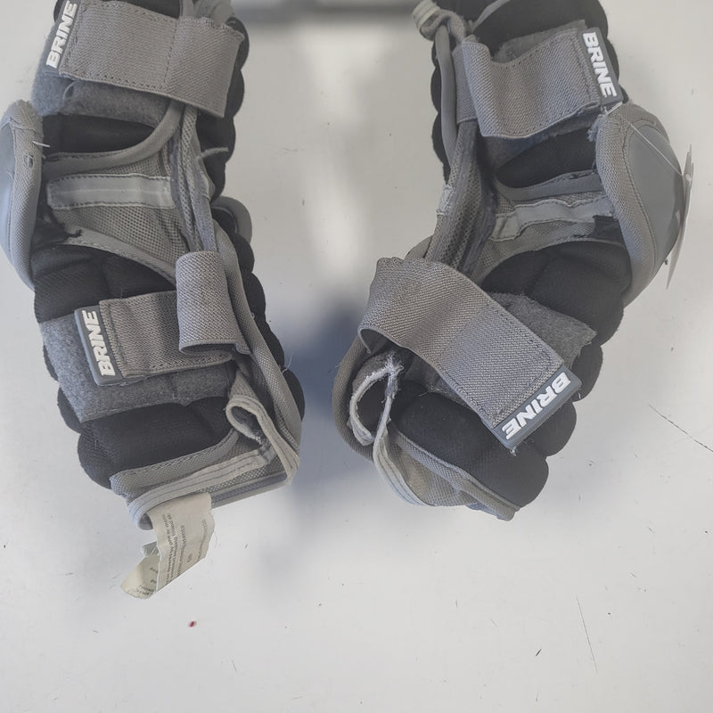 Load image into Gallery viewer, Used Brine Clutch Lacrosse Arm And Elbow Pad
