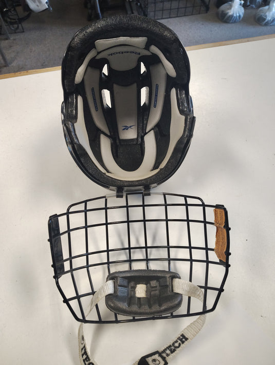 Used Reebok 6K Hockey Helmet Medium Fit Lite Technology Wth Itech Cage