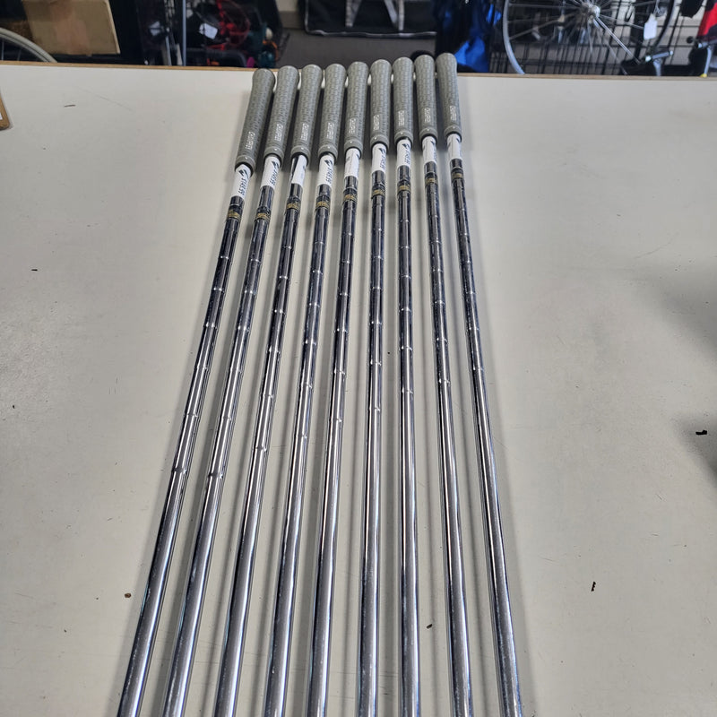 Load image into Gallery viewer, Used Macgregor Jack Nicklaus JNP 2-PW Iron Set
