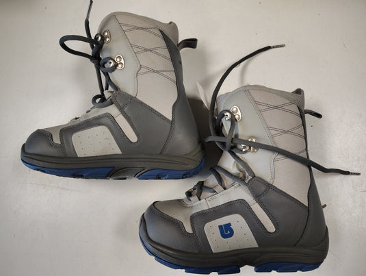 Used Burton Moto Kids Snowboard Boots Size 6