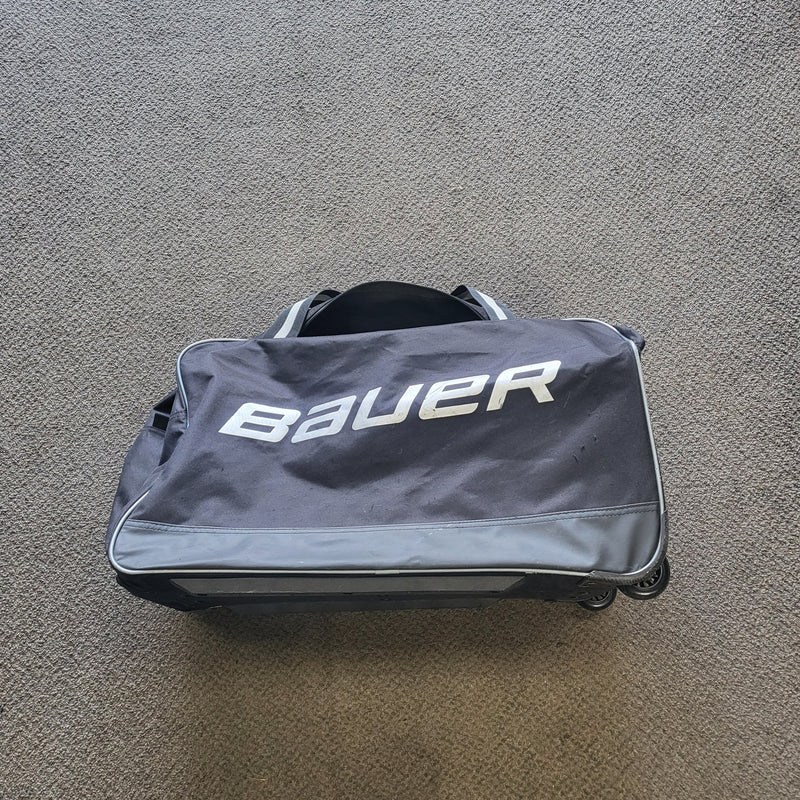 Load image into Gallery viewer, Used Bauer Hockey Equipment Hockey Roller Bag 25"
