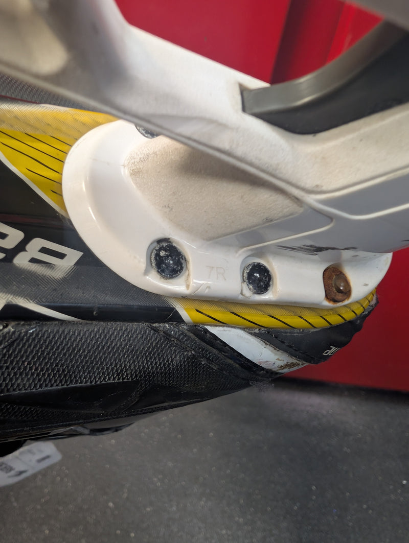 Load image into Gallery viewer, Used Bauer Supreme S190 Senior Size 7D Hockey Goalie Skates
