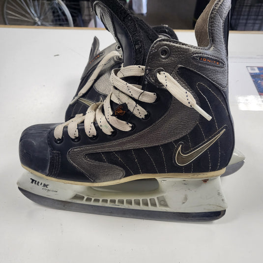 Used nike ignite 4 skates size 6D