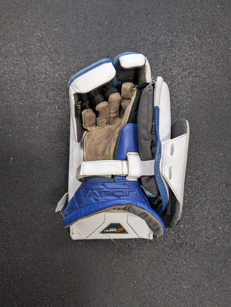 Load image into Gallery viewer, Used Bauer Vapor Hyperlite Senior Regular Hockey Goalie Blocker
