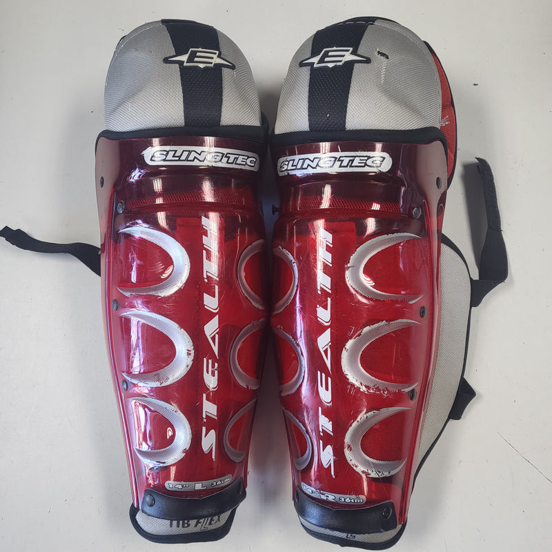 Load image into Gallery viewer, Used Easton Stealth S7 Shin Guards - Size: 14"
