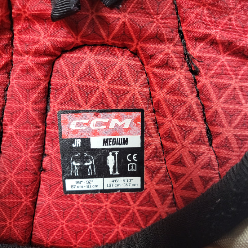 Load image into Gallery viewer, Used CCM Hockey FT 680 Hockey Shoulder Pads
