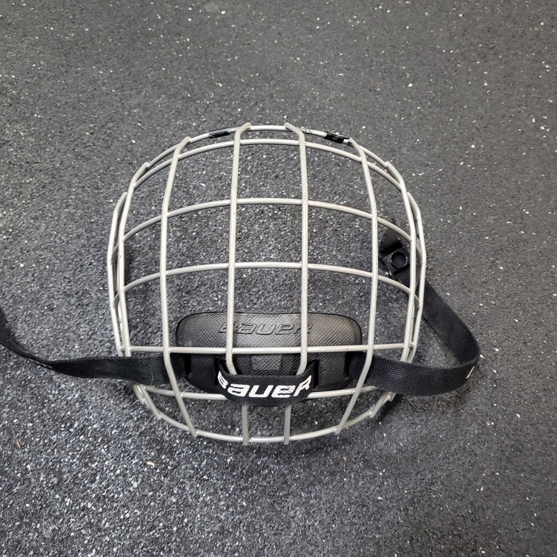 Load image into Gallery viewer, Used Bauer True Vision I Jr. Hockey Cage
