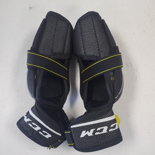 Used CCM Tacks 9550 Elbow Pads- Size: JR. Small