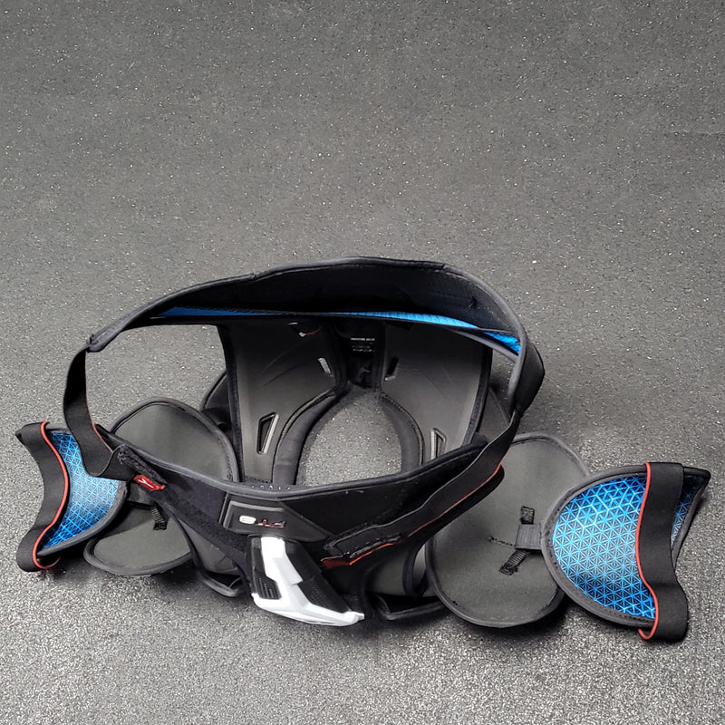 Load image into Gallery viewer, Slightly Used CCM Jetspeed FT8 Hockey Shoulder Pads Sr XL/TG
