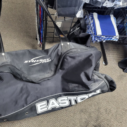 easton synergy hockey gear bag
