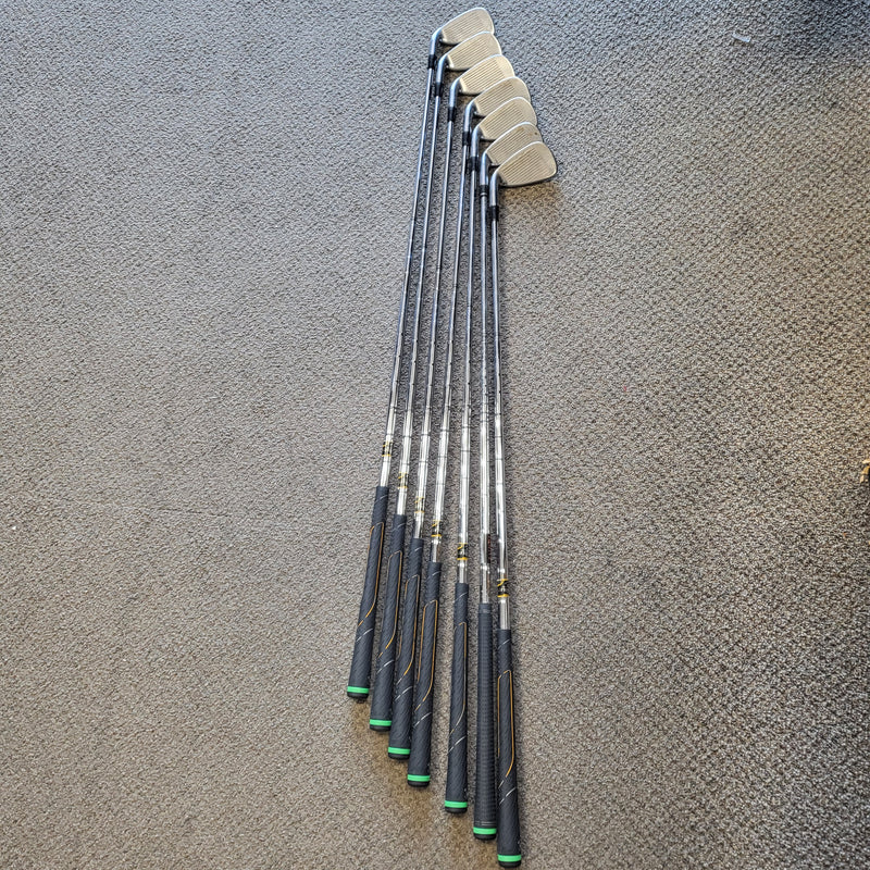 Load image into Gallery viewer, Cleveland CG Gold MCT Iron Set

