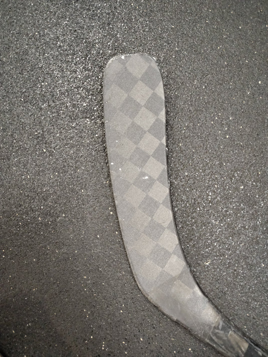 Used Bauer Hyp2rlite Right Handed Hockey Stick Broken Toe