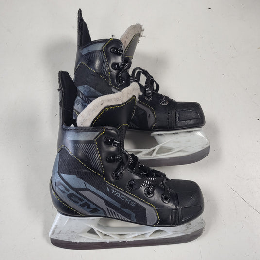 Used CCM Tacks AS 550 Hockey Skates Youth 12