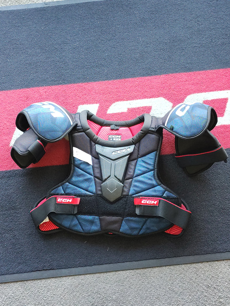 Load image into Gallery viewer, Used CCM Next Hockey Shoulder Pads SR M-M
