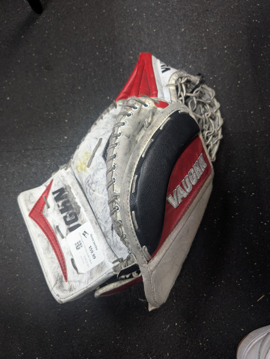 Used Vaughn Velocity Goalie Glove