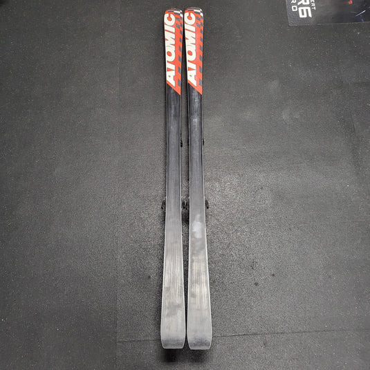 Used Atomic Beta Race GS:9 180cm Skis w/ Bindings