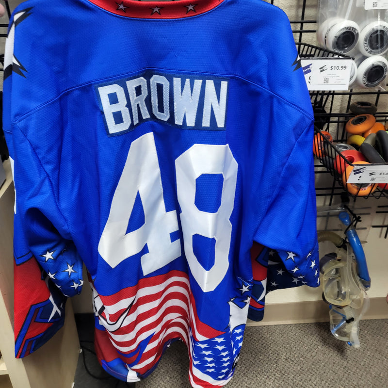 Load image into Gallery viewer, Used adult hockey jersey XL
