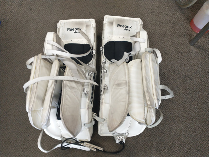 Load image into Gallery viewer, Used Reebok Premier XLT 33+1&quot; Goalie Leg Pads
