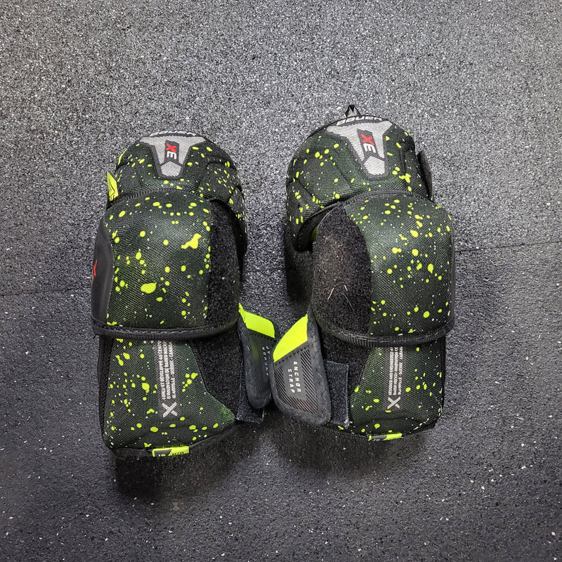 Load image into Gallery viewer, Used Bauer Vapor 3x Elbow Pads Jr. Med.
