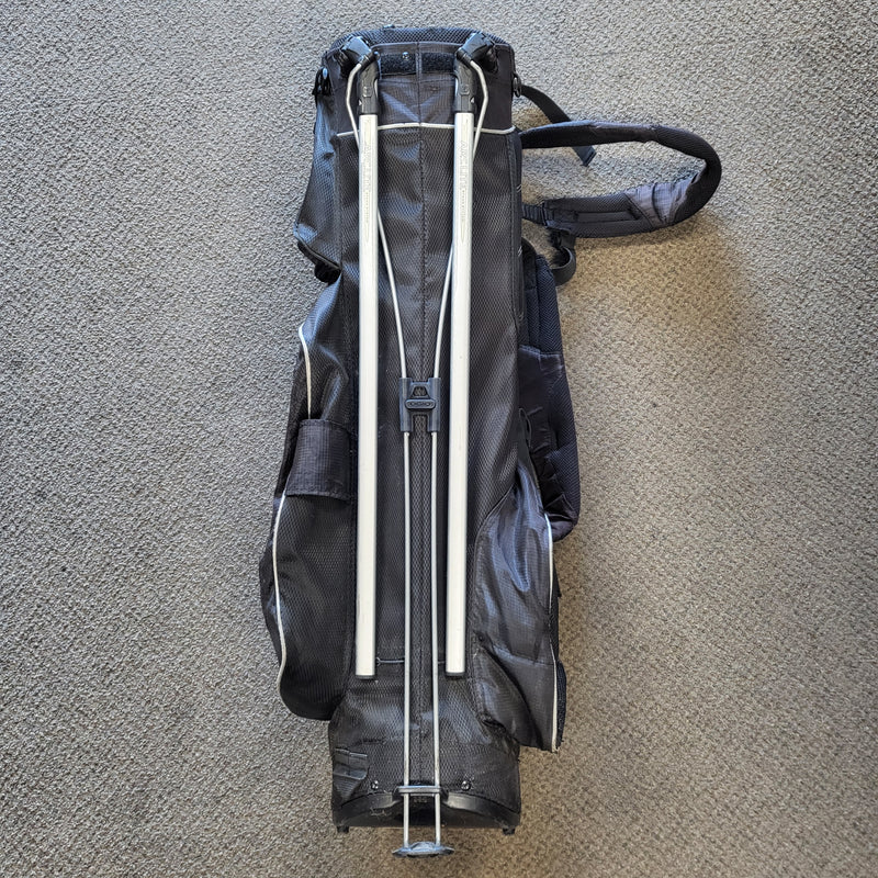 Load image into Gallery viewer, Used Ogio Ozone Golf Bag
