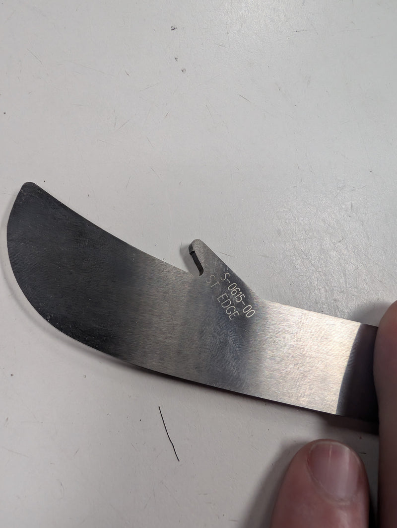 Load image into Gallery viewer, Step Steel Stainless ST Edge Size 212mm Hockey Skate Replacement Blades
