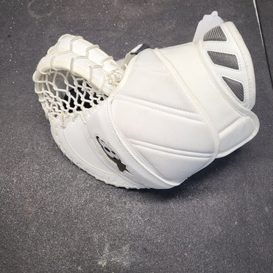 Used Regular Brian's Gnetik V Junior Goalie Glove