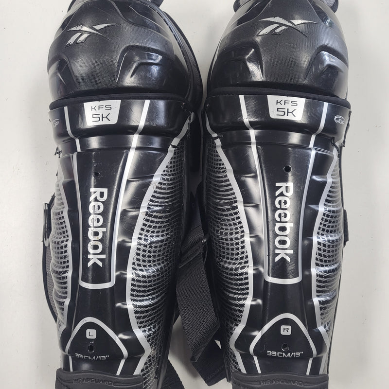 Load image into Gallery viewer, Used Reebok KFS 5K Shin Guards
