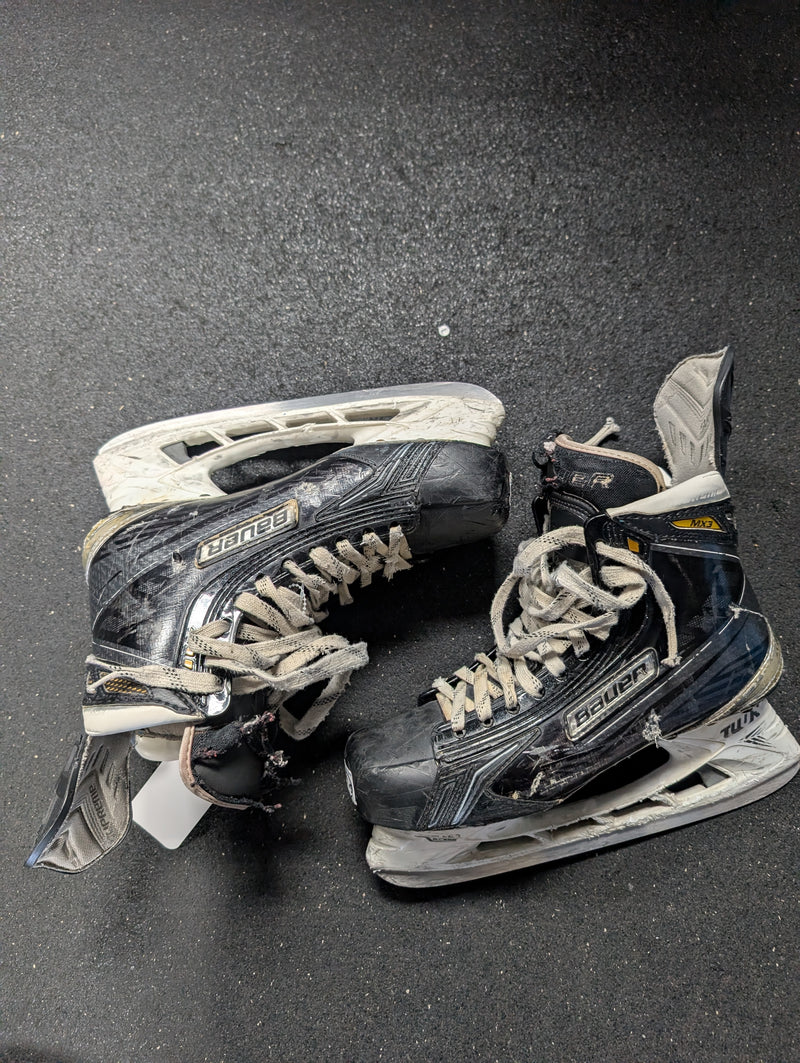 Load image into Gallery viewer, Used Bauer Supreme MX3 Size 7.5EE Ice Hockey Skates
