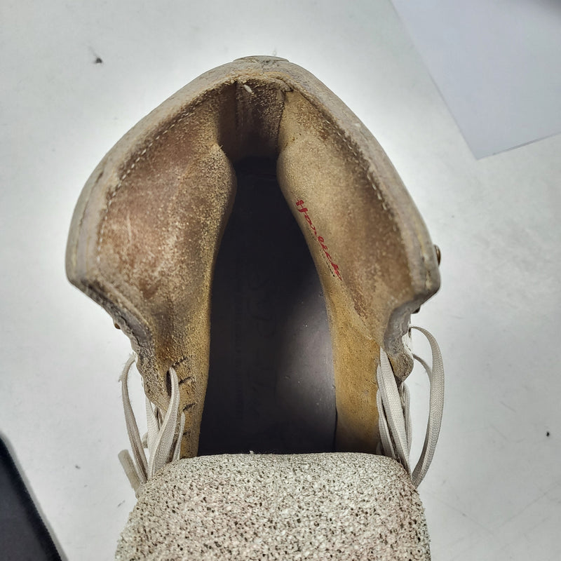 Load image into Gallery viewer, Used Harlick High Tester Figure Skates W 7 1/2
