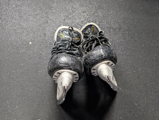 Used Bauer Supreme M5 Pro Intermediate Size 5 Fit 3 Hockey Skates