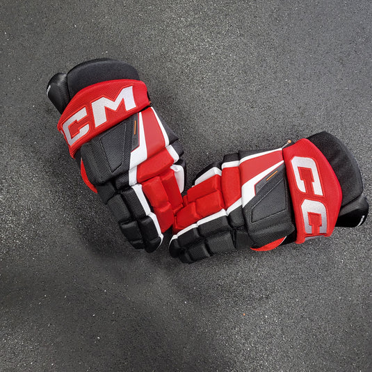 Slightly Used CCM XF Pro W Pro FlexThumb Hockey Gloves 15"