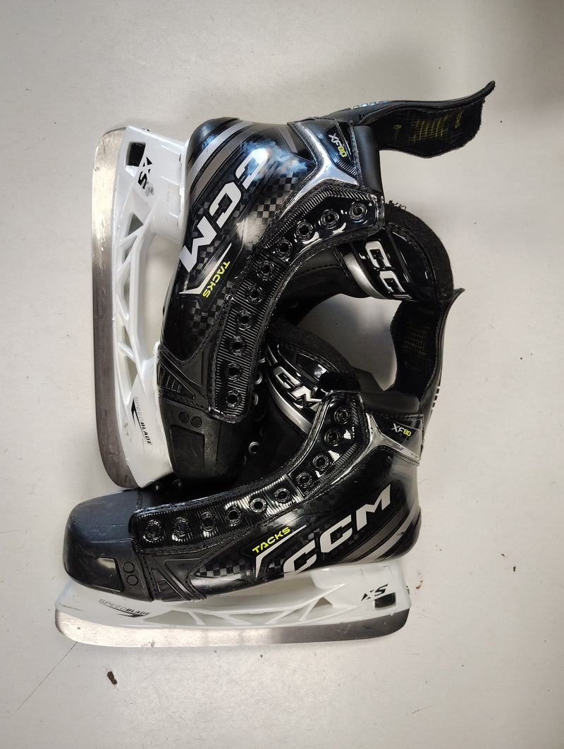 Load image into Gallery viewer, Used CCM Tacks XF80 Hockey Skates Size 7
