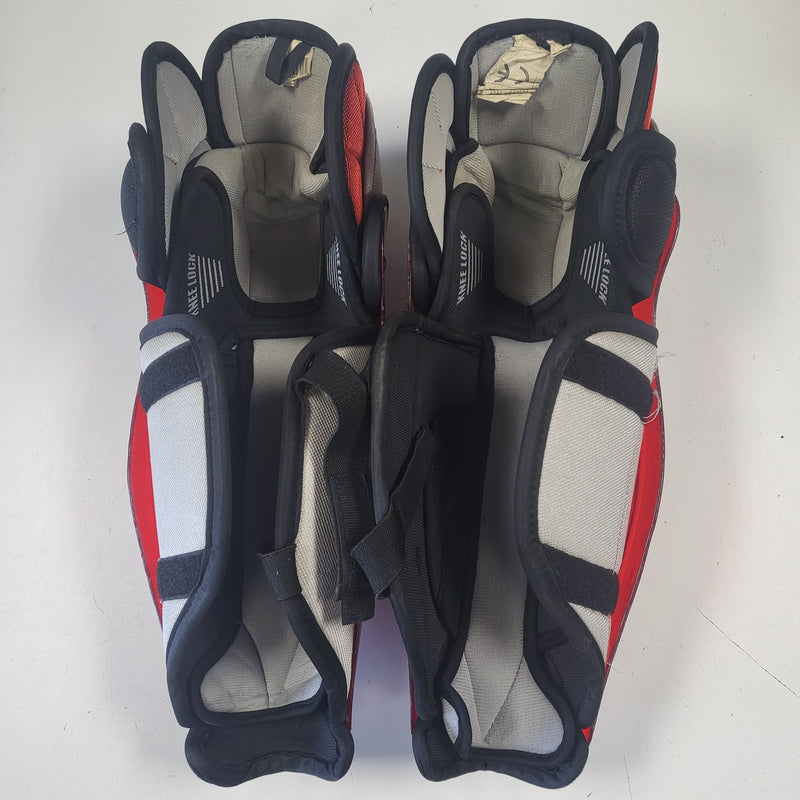Load image into Gallery viewer, Used Easton Stealth S7 Shin Guards - Size: 14"
