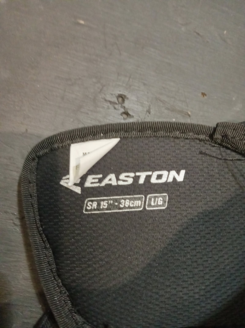 Load image into Gallery viewer, Used Easton Pro10 Sr. Hockey Gloves
