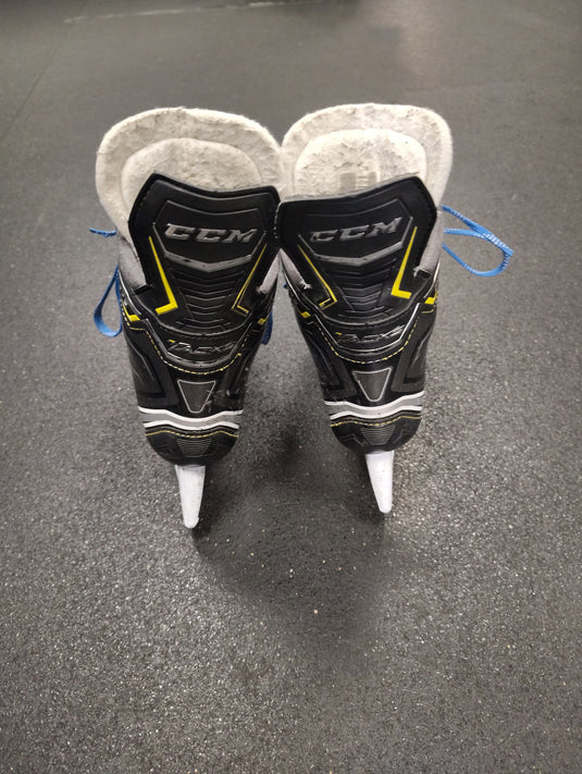 Used CCM Tacks 9070 Skates - Size 4