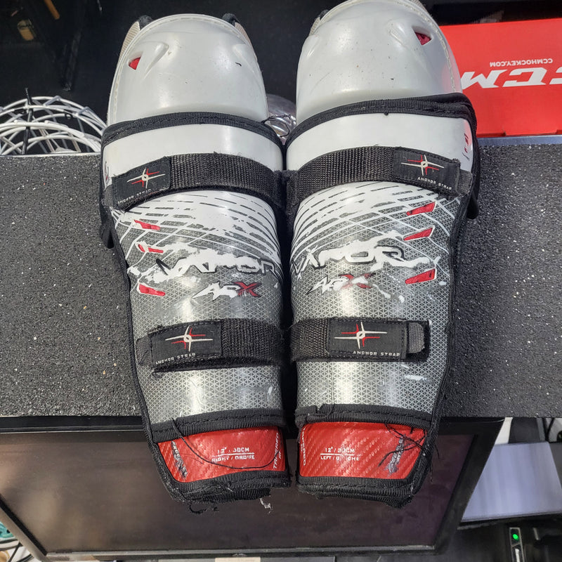 Load image into Gallery viewer, Used Bauer Vapor APX 12" Hockey Shin Guards
