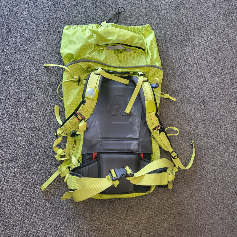 Load image into Gallery viewer, Used Eddie Bauer First Ascent Alchemist 40 Backpack
