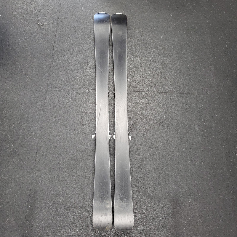 Load image into Gallery viewer, Used Salomon XDrive Skis 7.5 (154mm)
