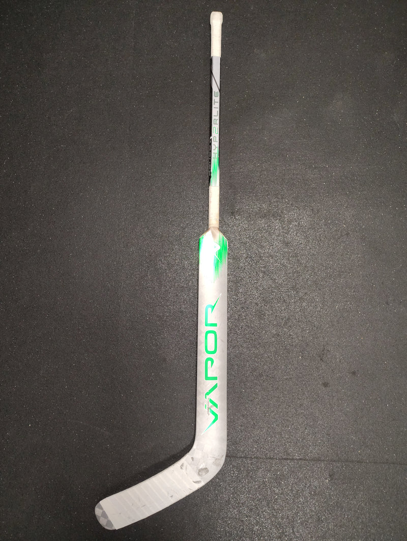 Load image into Gallery viewer, Used Bauer Hockey Goalie Stick - Size: 25" P31 Round Toe
