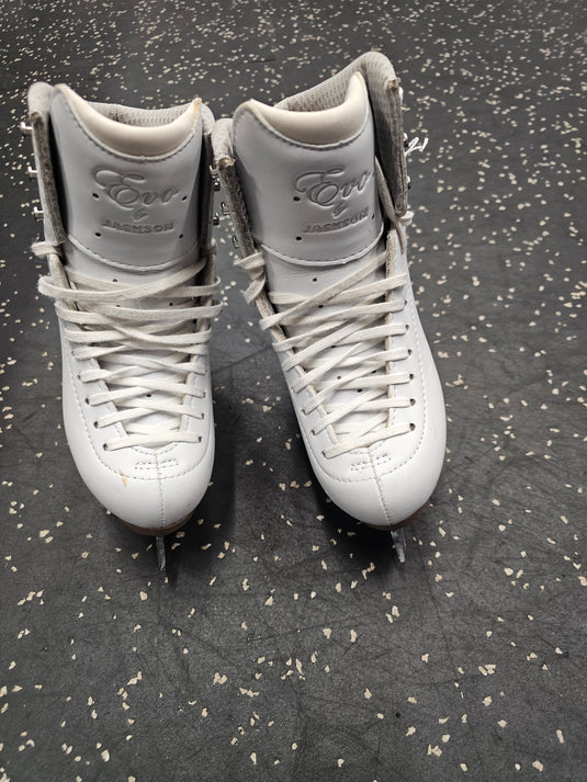Slightly Used Jackson Ultima Evo Figure Skates, JR 2