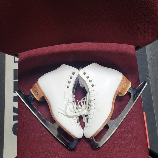 Used Riedell Diamonds Size 4.5 Figure Skates