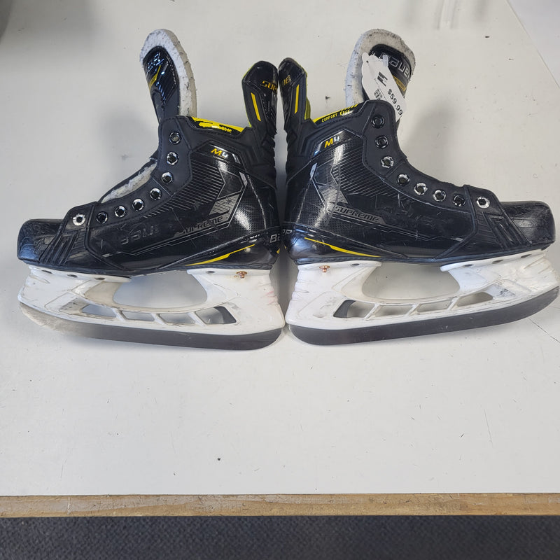 Load image into Gallery viewer, Used Bauer Supreme M4 Skates Size 4 Fit 2
